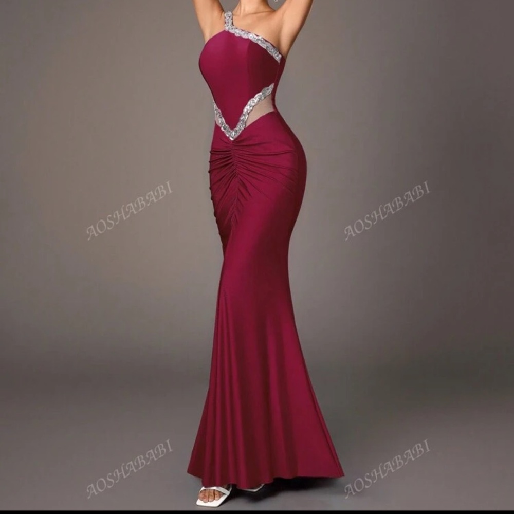 SHEIN Burgundy One-Shoulder Prom Dress
